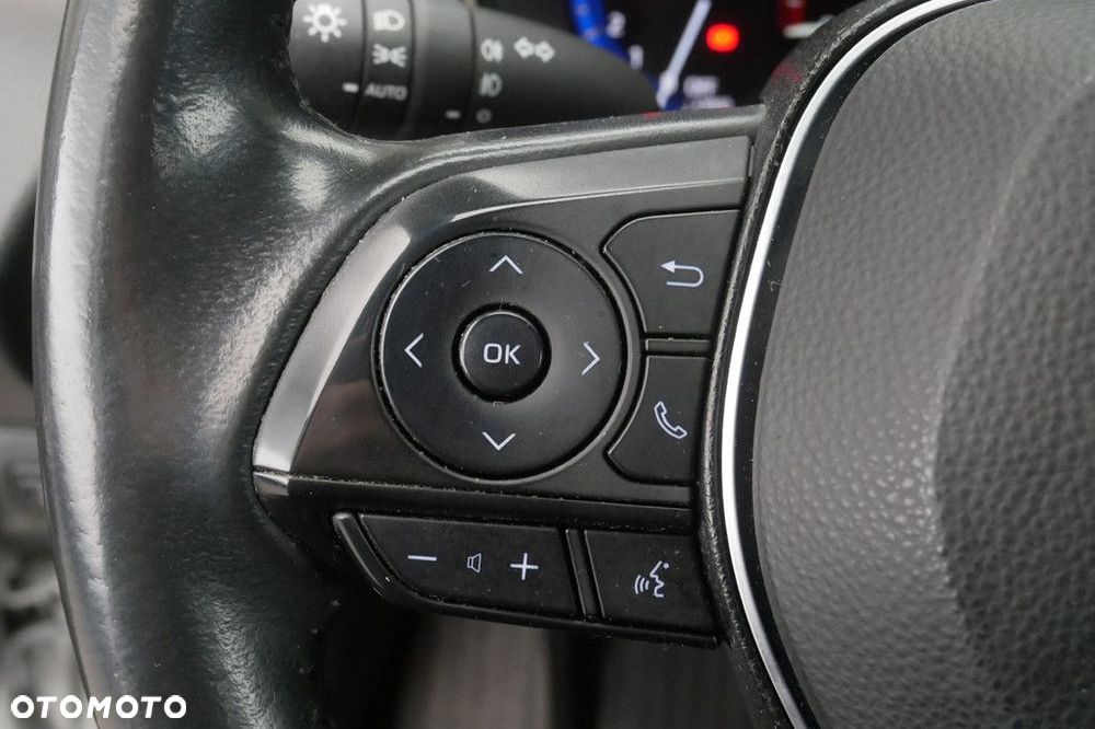 Toyota Corolla 1.8 Hybrid Comfort - 23