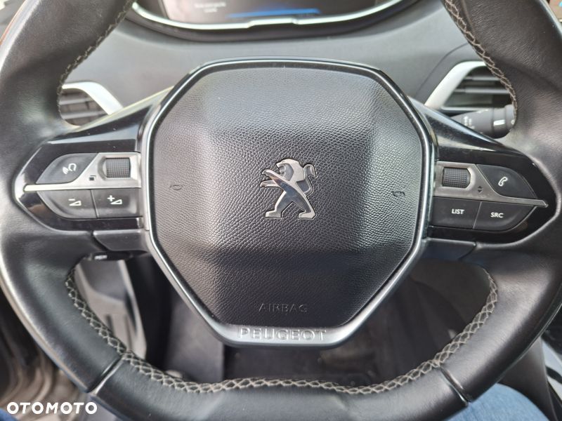 Peugeot 5008 BlueHDi 130 Allure Pack - 35