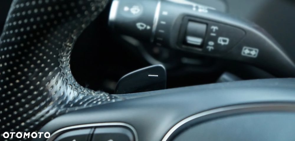 Mercedes-Benz Klasa C 300 T 9G-TRONIC AMG Line - 16