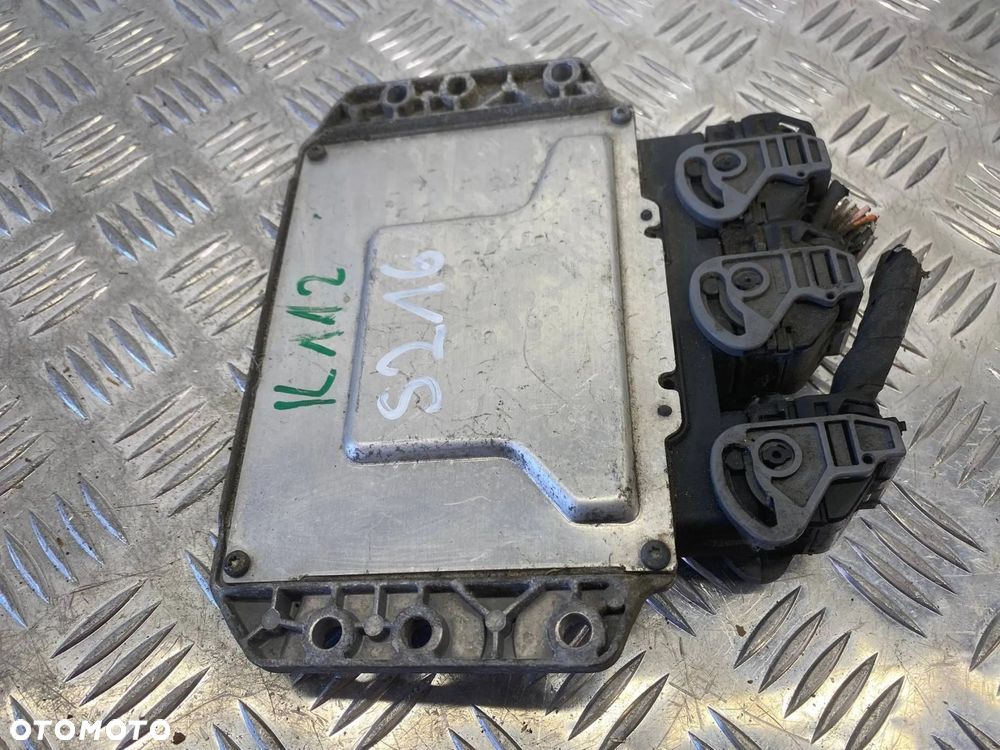 KOMPUTER STEROWNIK SILNIKA RENAULT CLIO III II1.2 16V 8200461733 8200504593 - 8