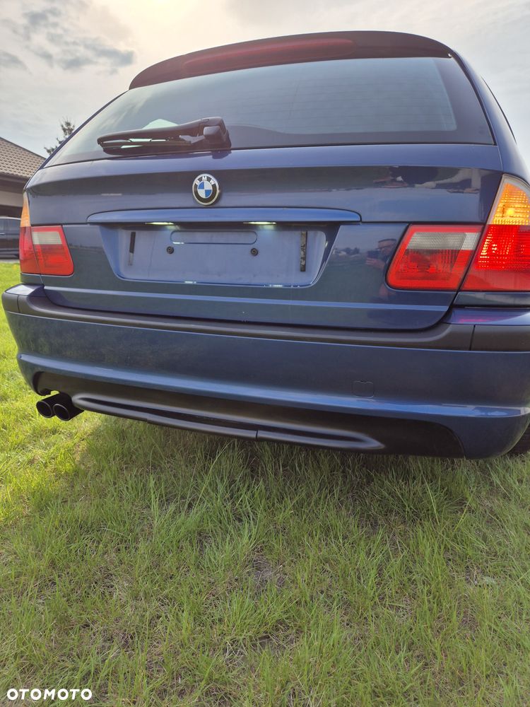 BMW Seria 3 320i Touring - 11