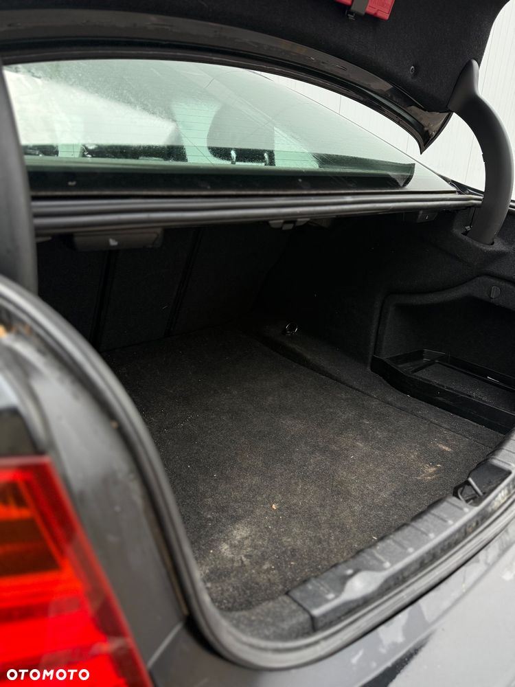 BMW Seria 3 320d - 14