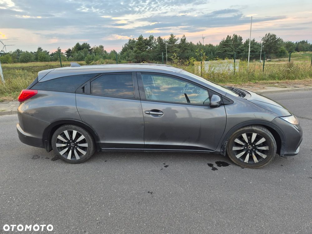 Honda Civic 1.6 i-DTEC Executive Navi - 4