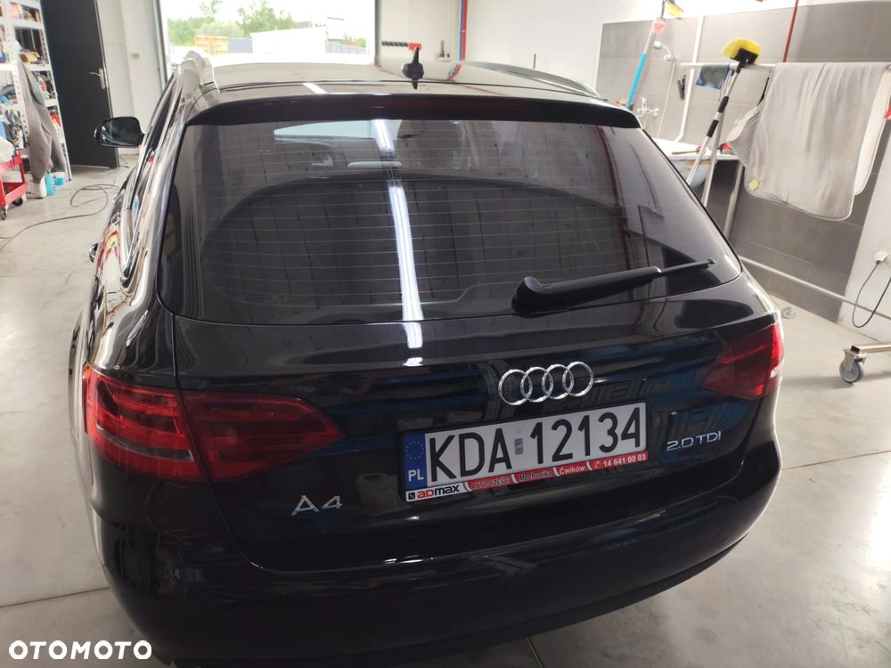 Audi A4 Avant 2.0 TDI - 6