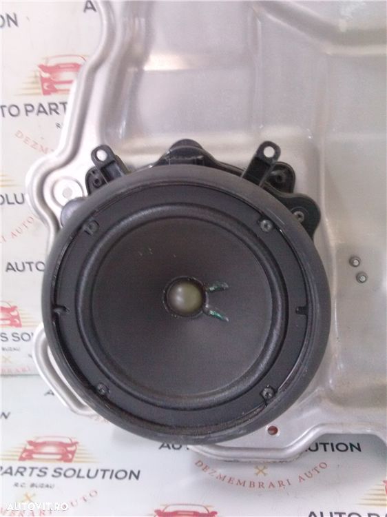 boxa usa dreapta spate audi a8 an fabr. 2006 - 1