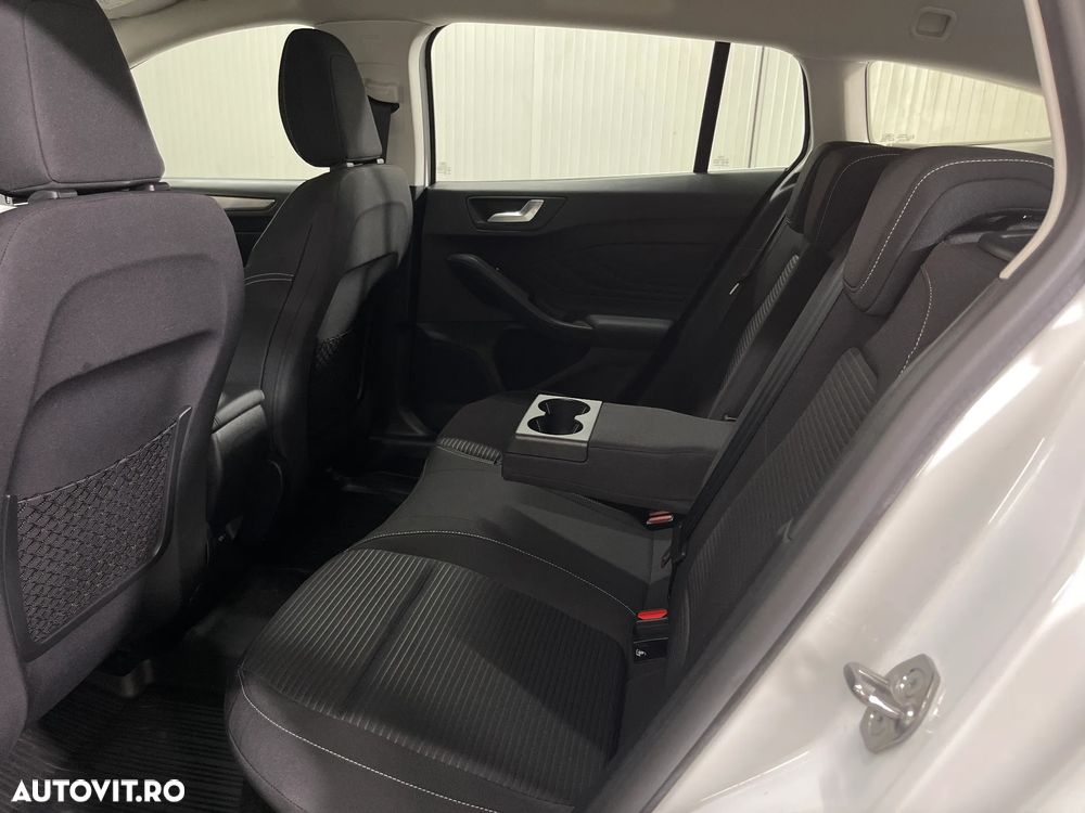 Ford Focus 1.5 EcoBlue Titanium - 12
