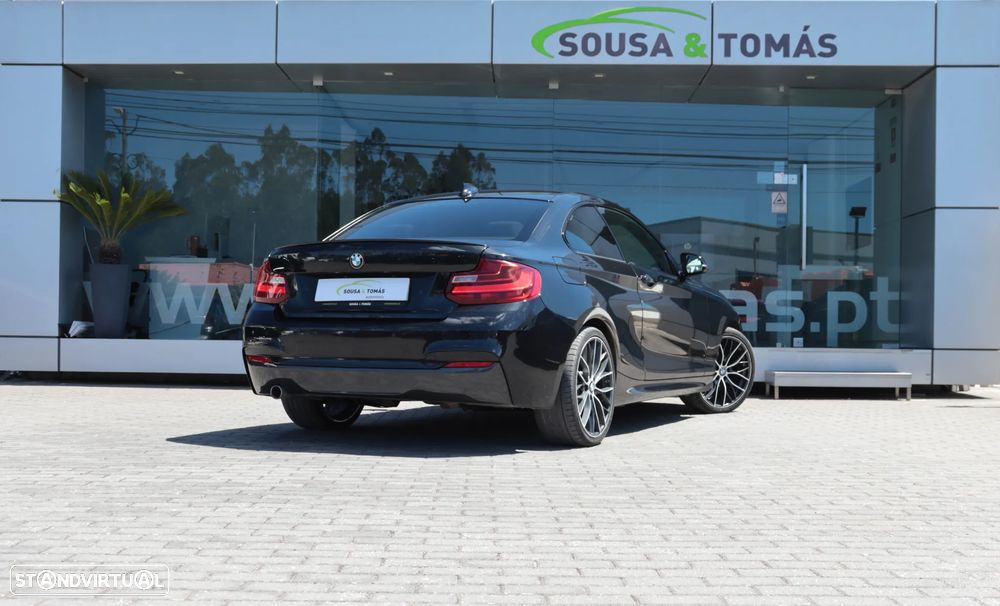 BMW 218 d Coupe Pack M - 4