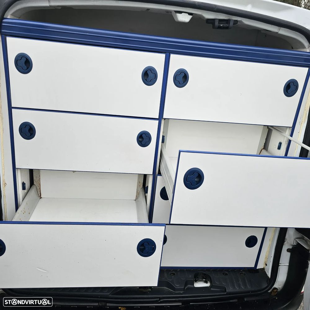 Renault Kangoo 3lug isótermica - 12