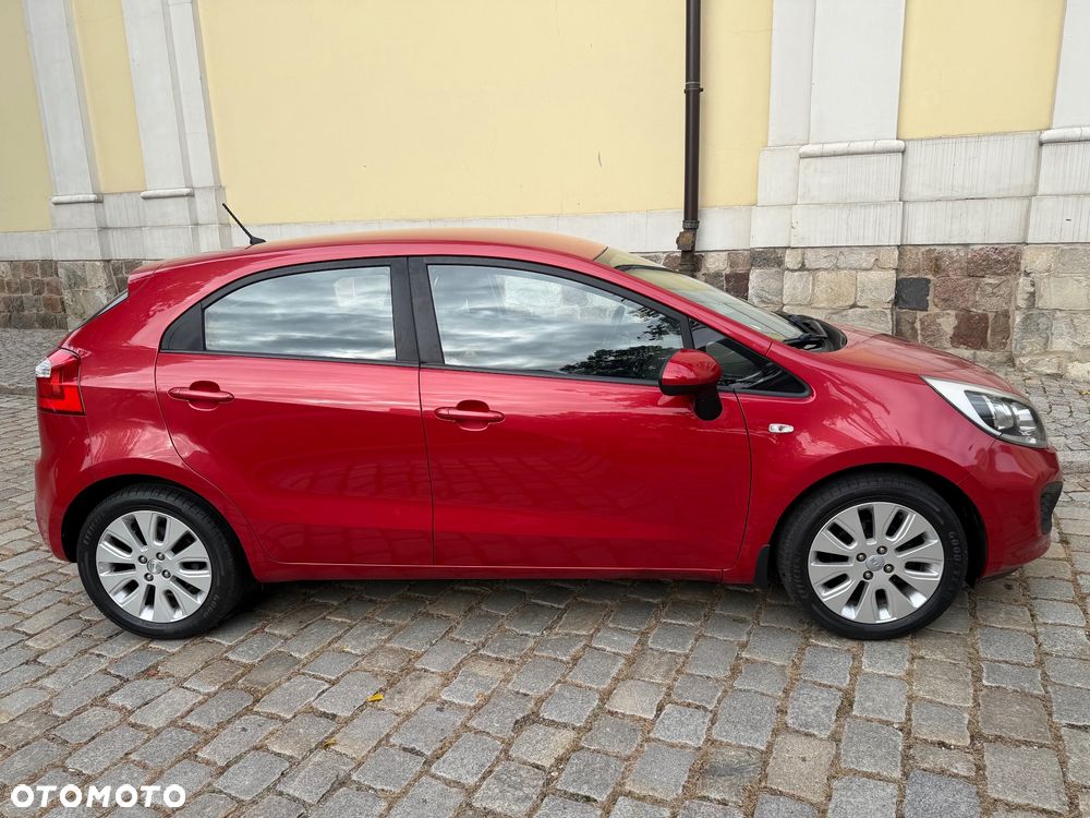 Kia Rio - 17