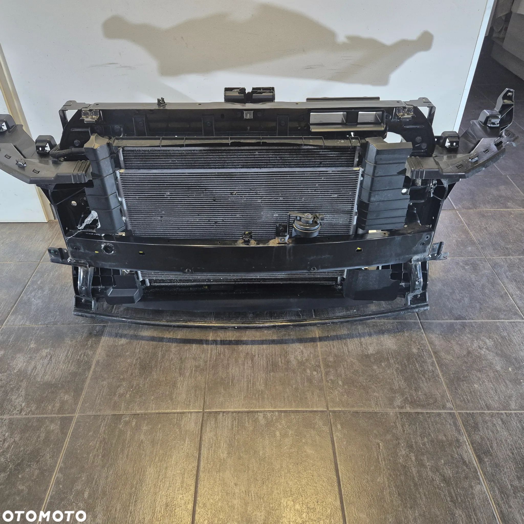 HYUNDAI TUCSON 1.6 GDI PAS PRZEDNI CHŁODNICA WODY KLIMATYZACJI WENTYLATOR BELKA ZAMEK - 1