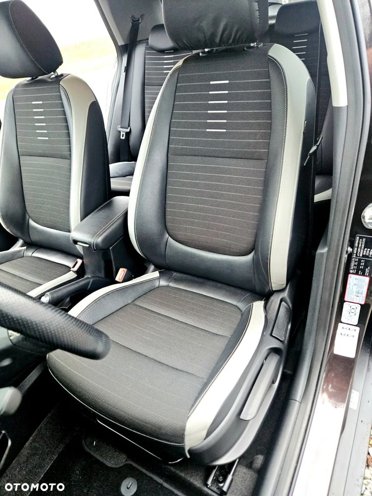 Kia Stonic 1.0 T-GDI 120 Spirit - 32