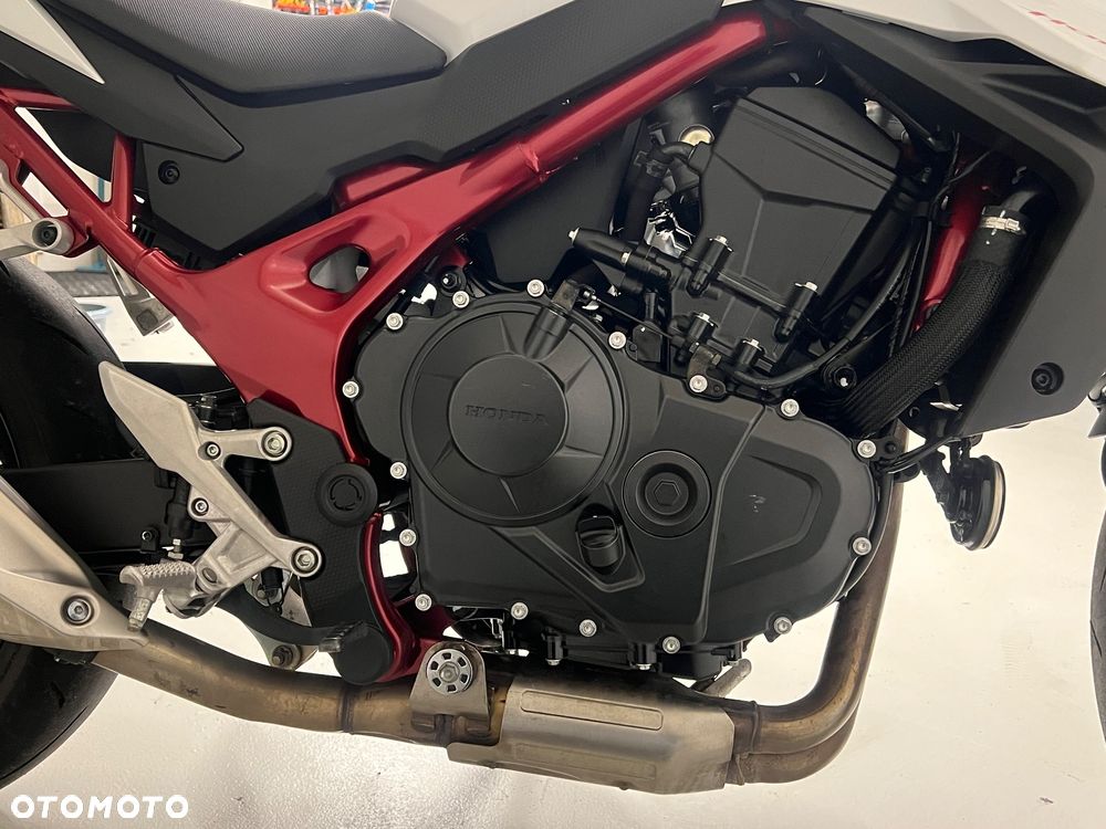 Honda Hornet - 12