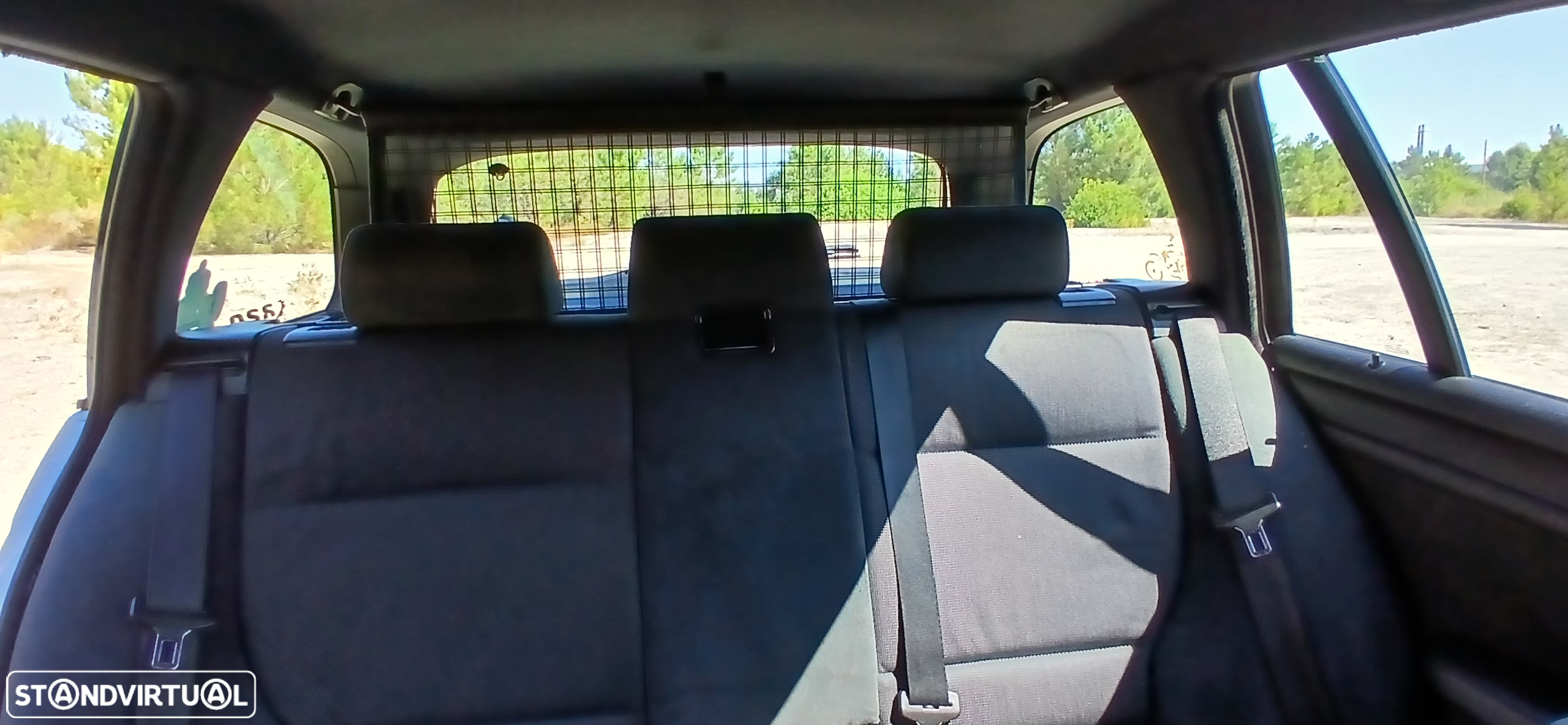 BMW 320 d Touring - 25