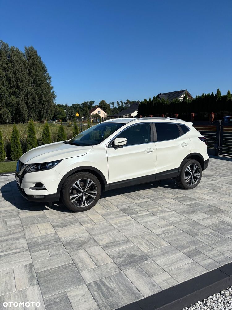 Nissan Qashqai 1.3 DIG-T N-Connecta DCT - 1