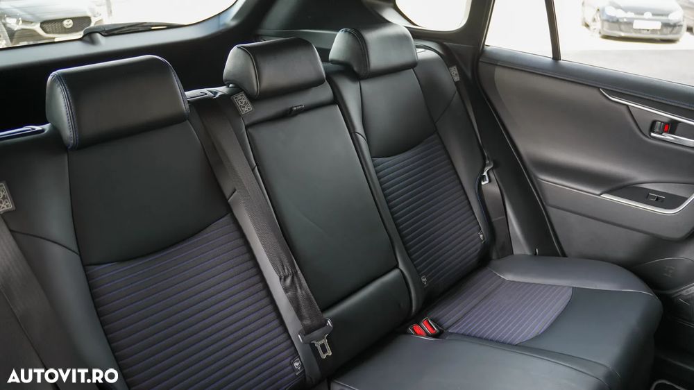 Toyota RAV4 2.5 Hybrid VVT-iE 4x4 Dynamic - 29