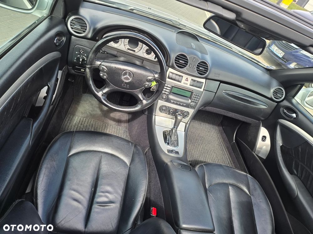 Mercedes-Benz CLK - 13