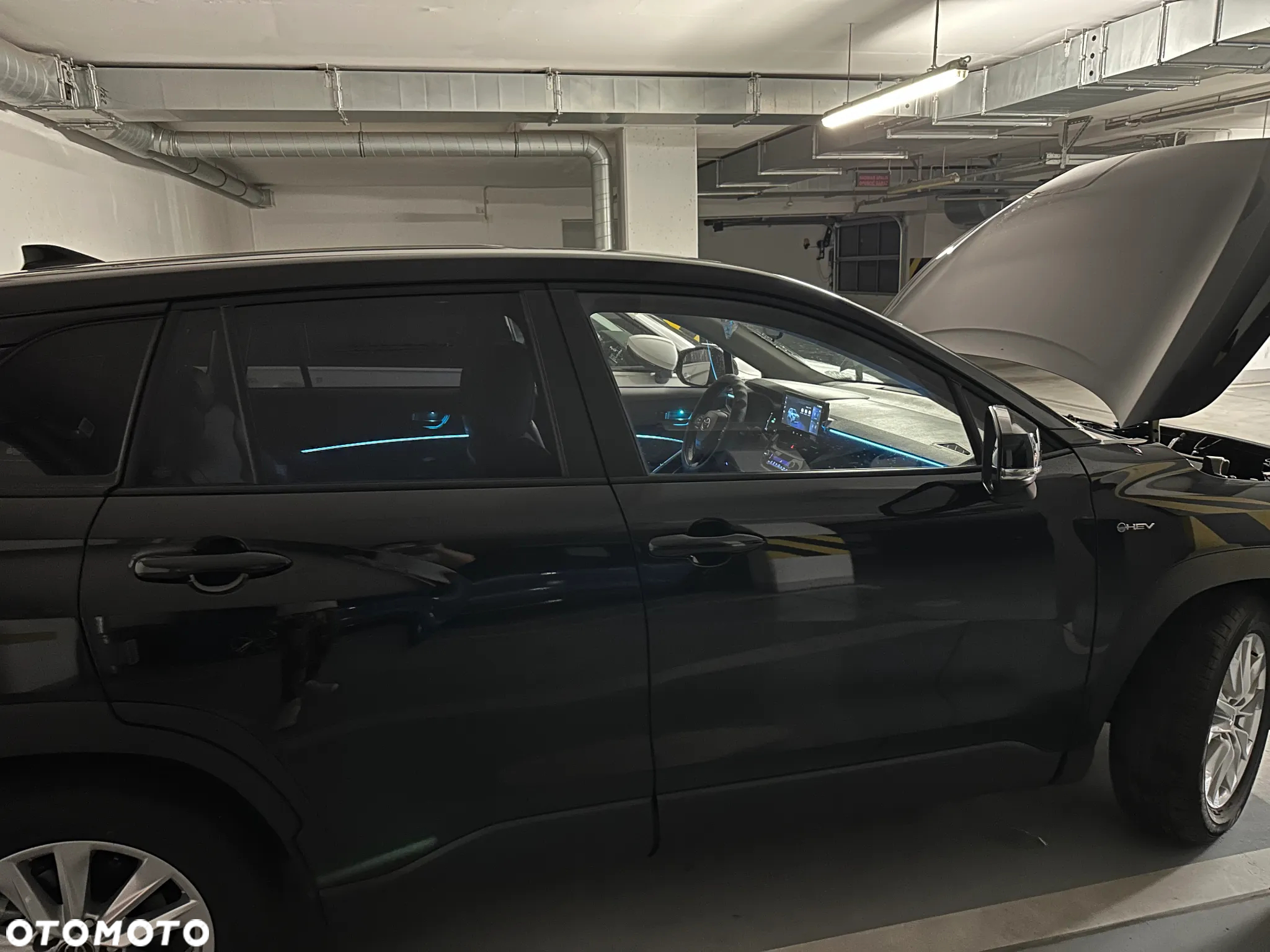 Toyota Corolla 2.0 Hybrid Lounge - 8