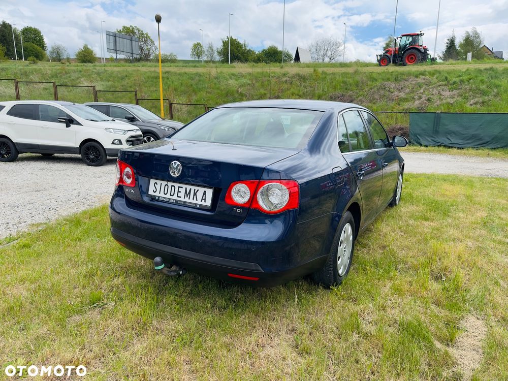 Volkswagen Jetta 1.9 TDI DPF Trendline - 7