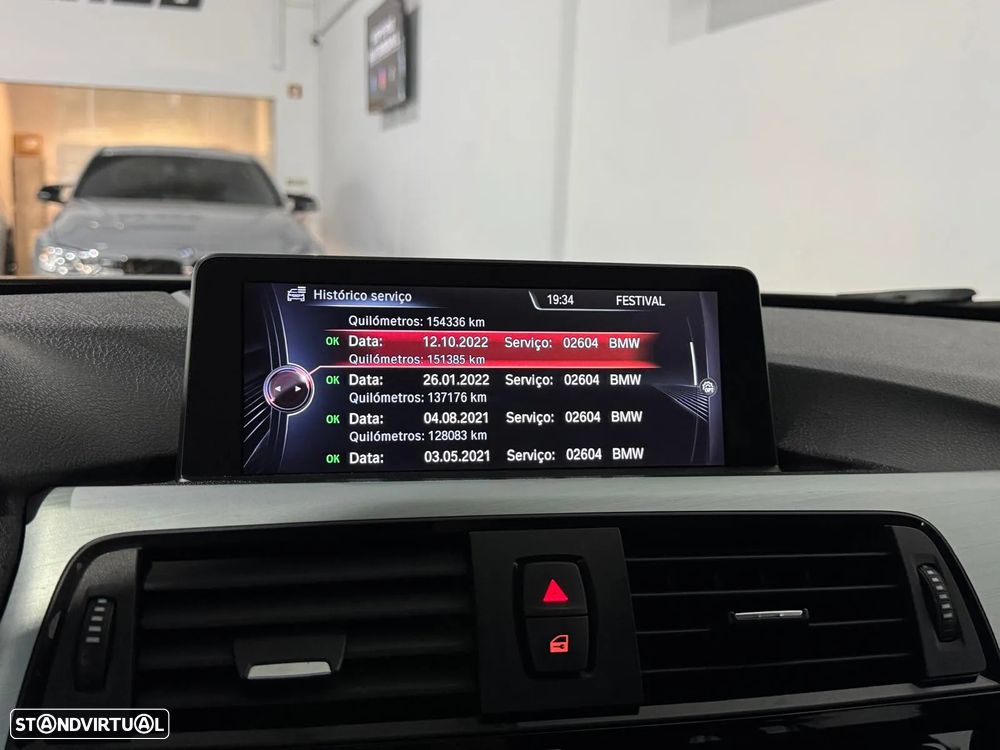 BMW 320 d Touring Pack M - 29