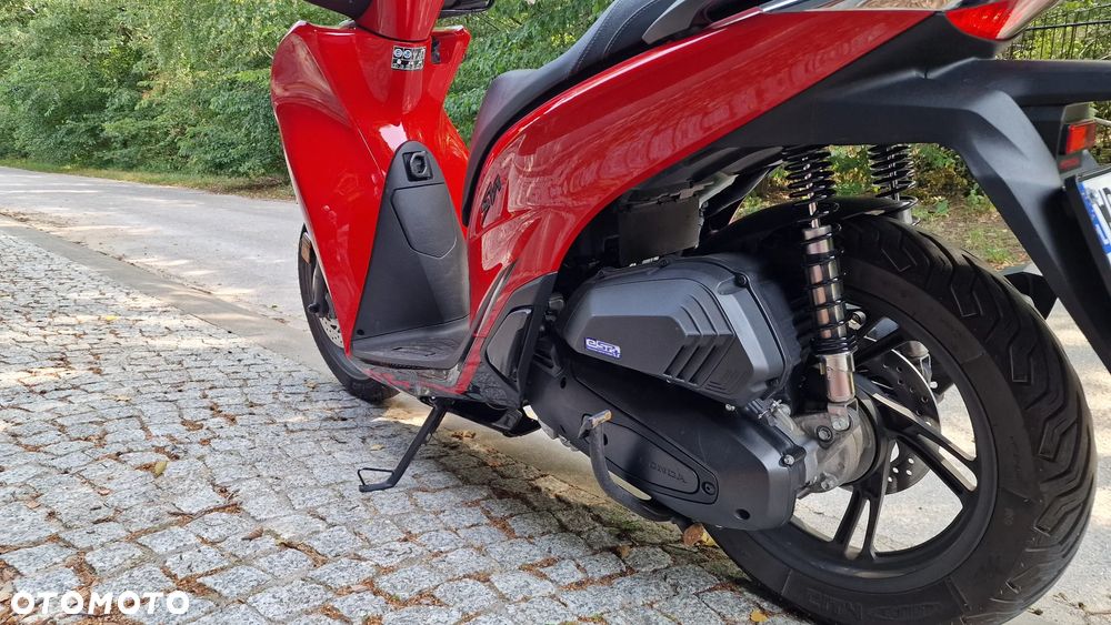 Honda SH - 9