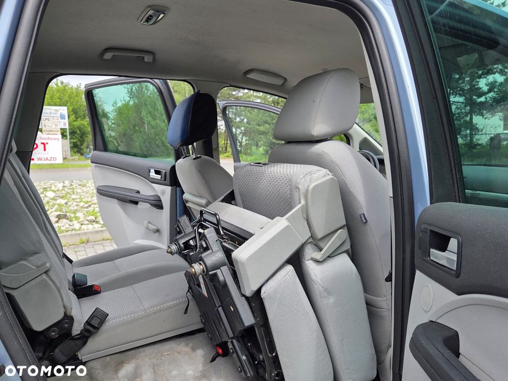 Ford Focus C-Max 1.6 TDCi Ambiente - 26