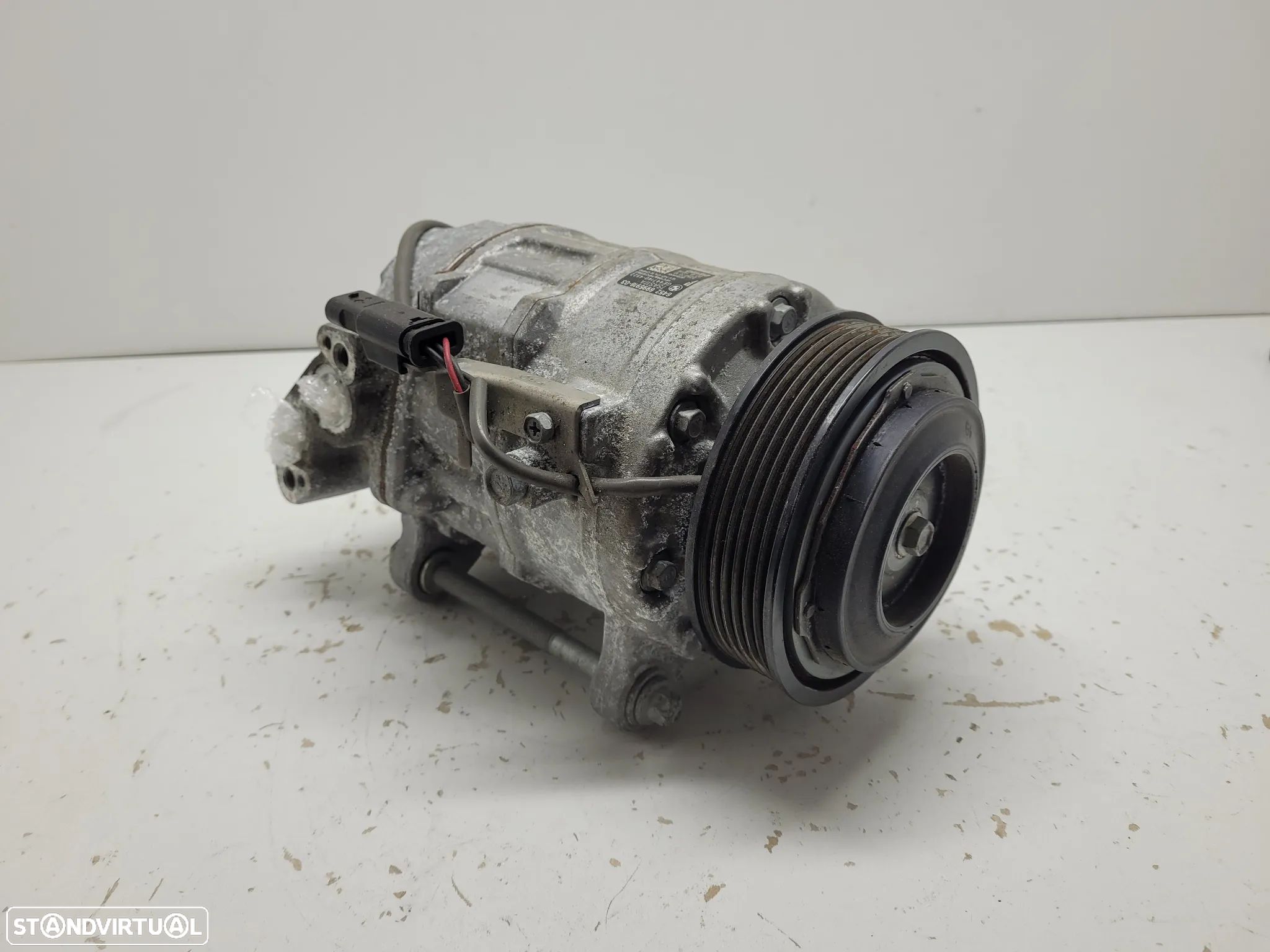 Compressor de AC BMW 5/8/X5 [G30/G31/G14/G05] 2.0 18/20 REF: 6995918 - 1