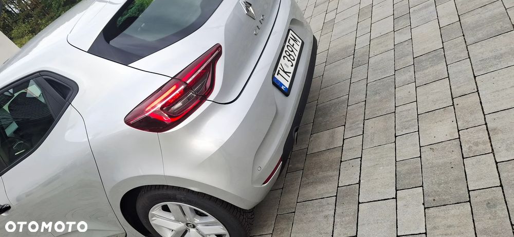 Renault Clio BLUE dCi 85 BUSINESS EDITION - 11