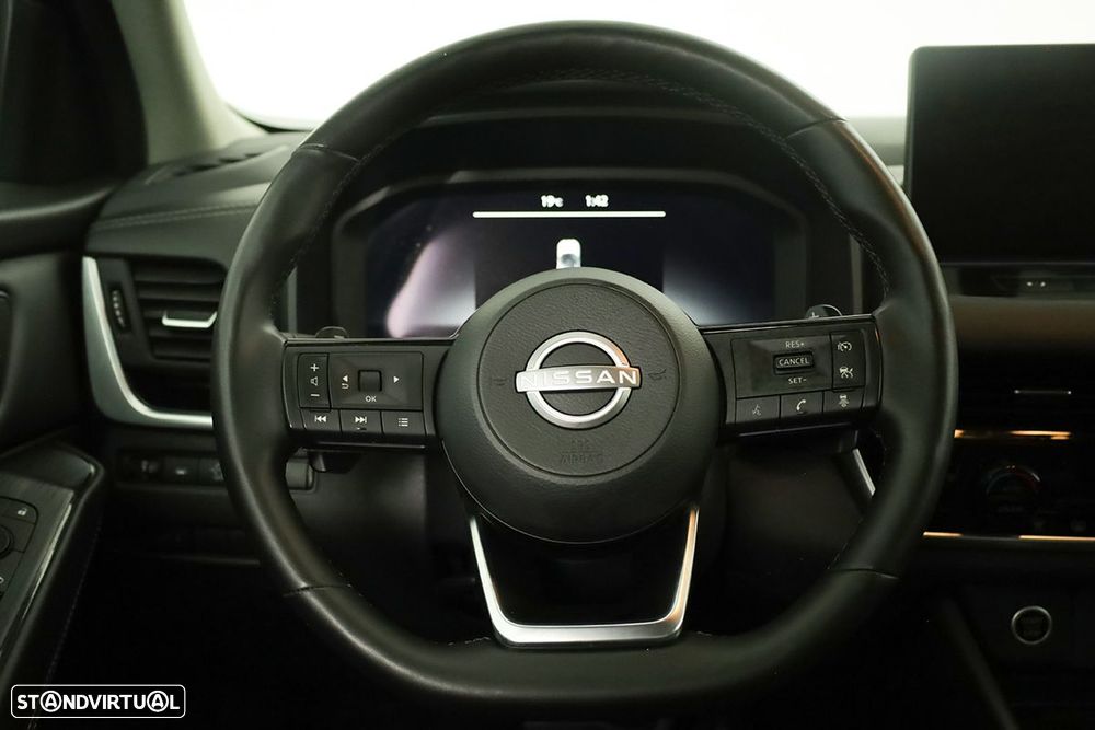 Nissan Qashqai 1.3 DIG-T N-Connecta LED Xtronic - 14