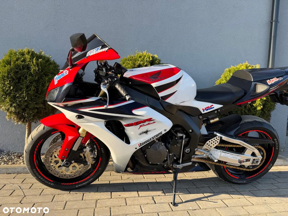Honda CBR - 6