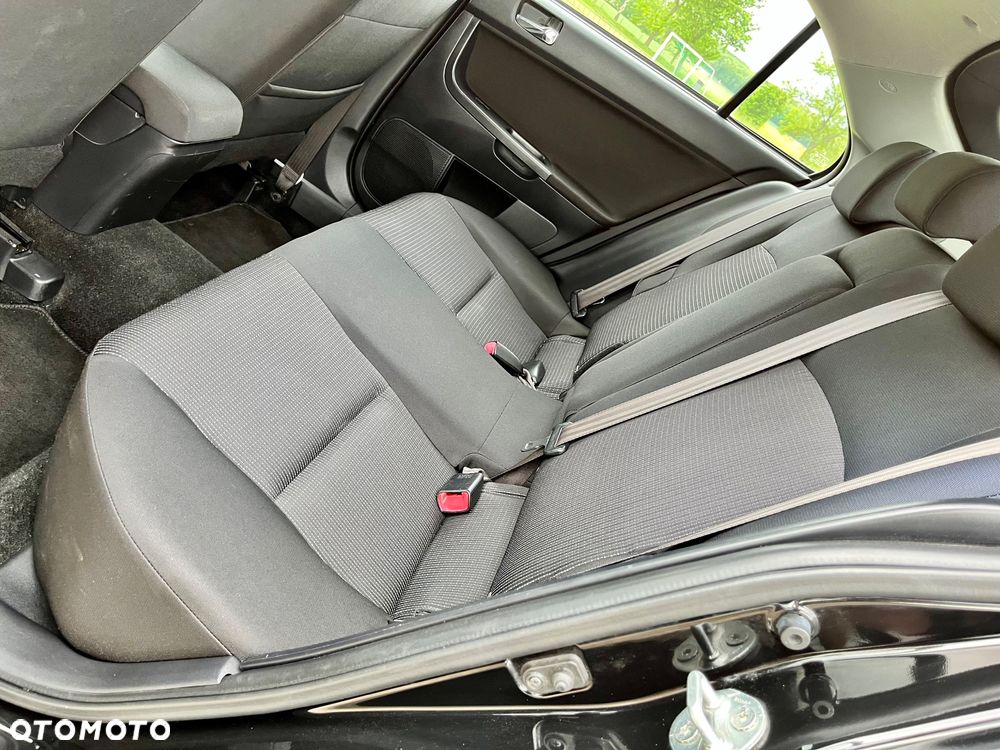 Mitsubishi Lancer 1.8 Intense - 15