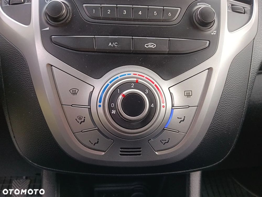 Hyundai ix20 - 18