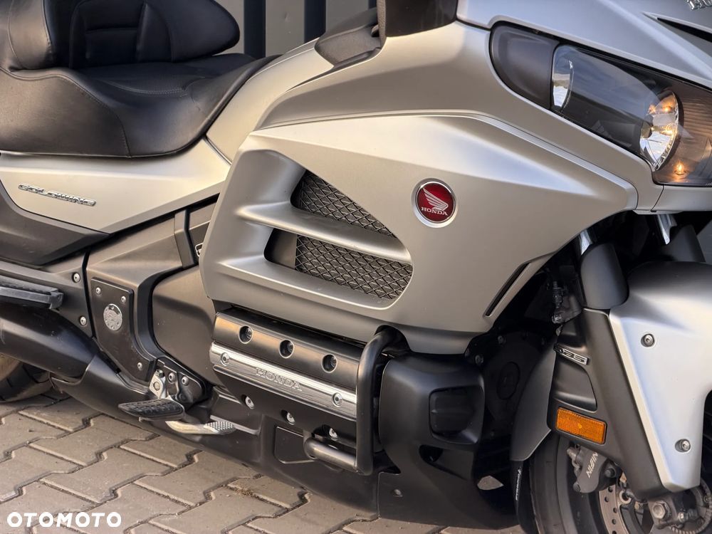 Honda GL - 25