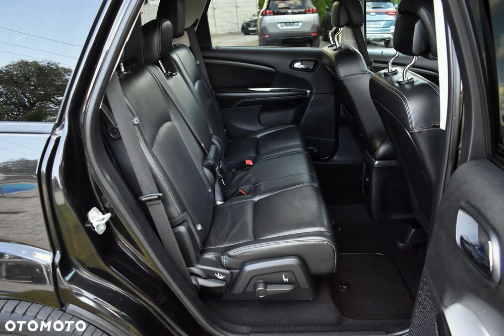 Fiat Freemont 2.0 Multijet 16V DPF Automatik Allrad Black Code - 35