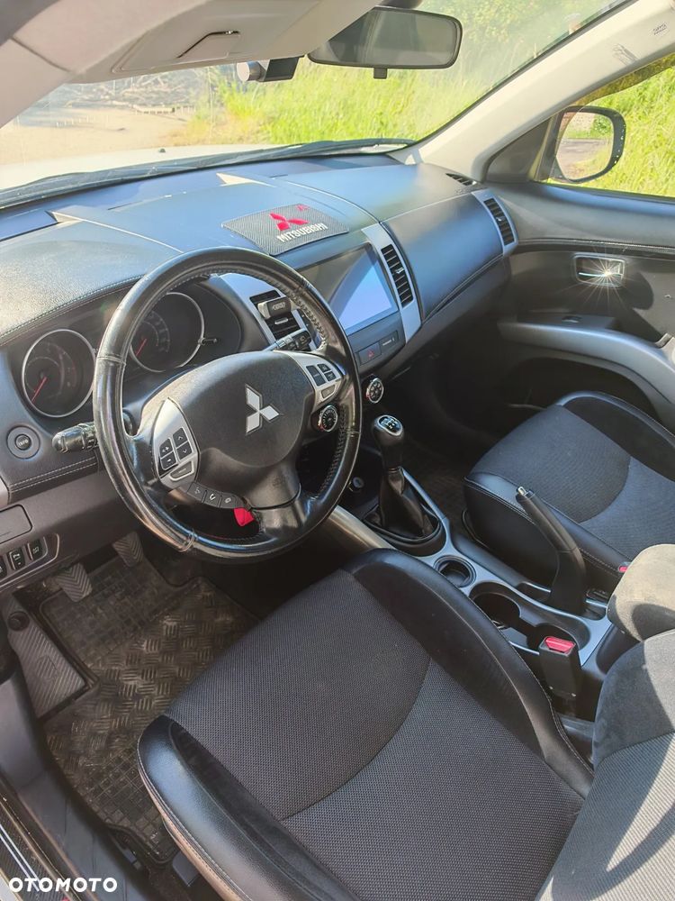 Mitsubishi Outlander 2.0 Invite 2WD EU5 - 7