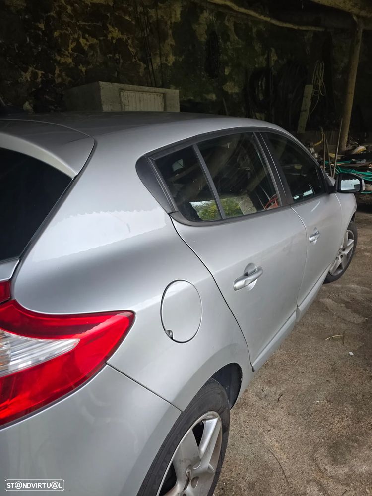 Renault Mégane ENERGY dCi 110 Start & Stop Dynamique - 8