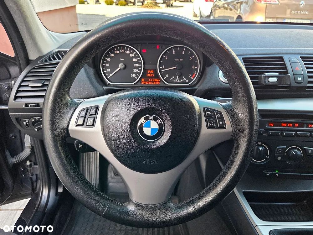 BMW Seria 1 118i - 15