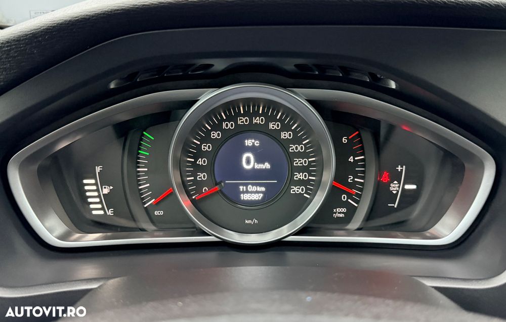 Volvo V40 D2 ECO Kinetic - 26