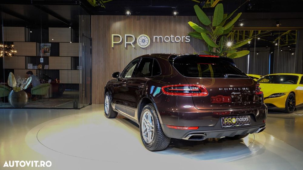 Porsche Macan - 5
