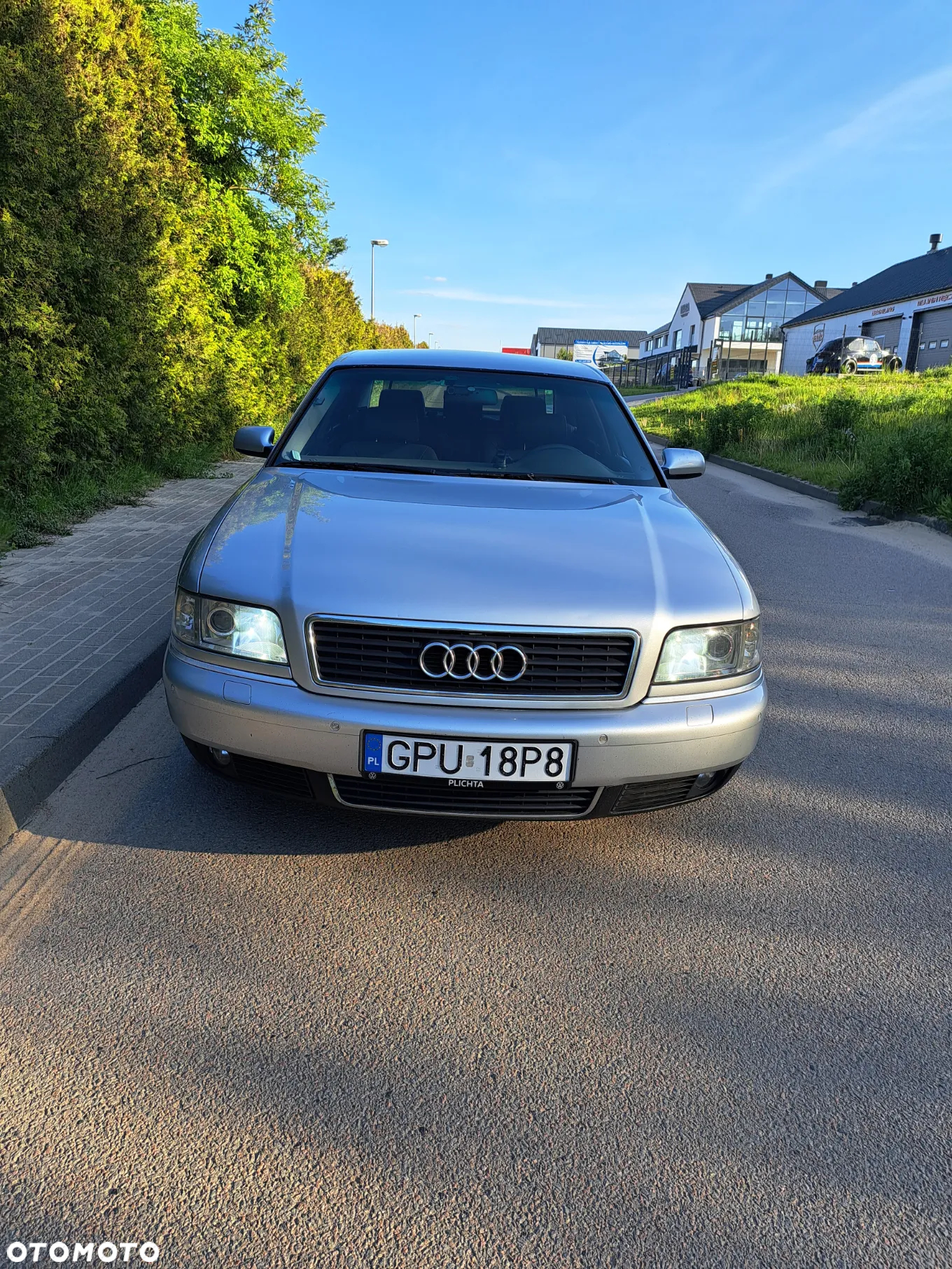 Audi A8 3.7 Quattro - 2