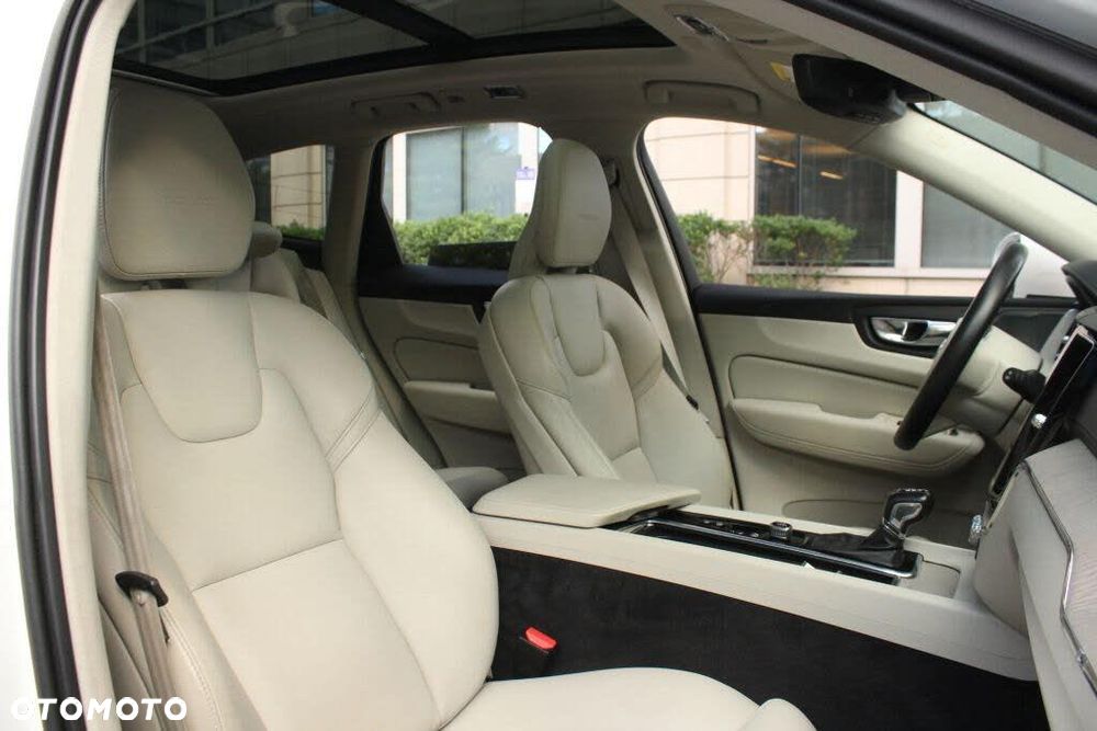 Volvo XC 60 T5 AWD Geartronic Inscription - 29