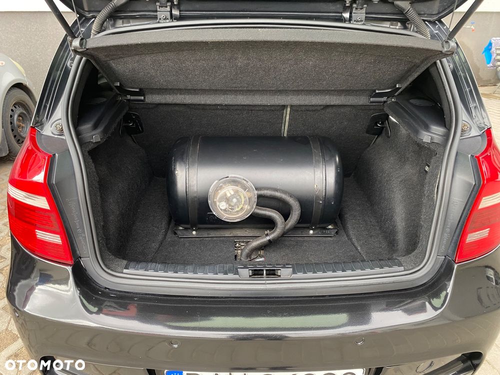 BMW Seria 1 116i - 13