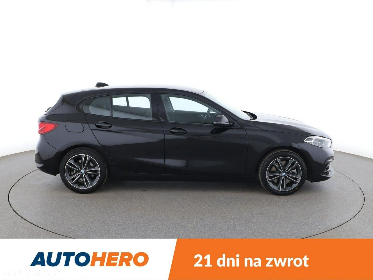 BMW Seria 1 120d xDrive ColorVision Edition sport - 9