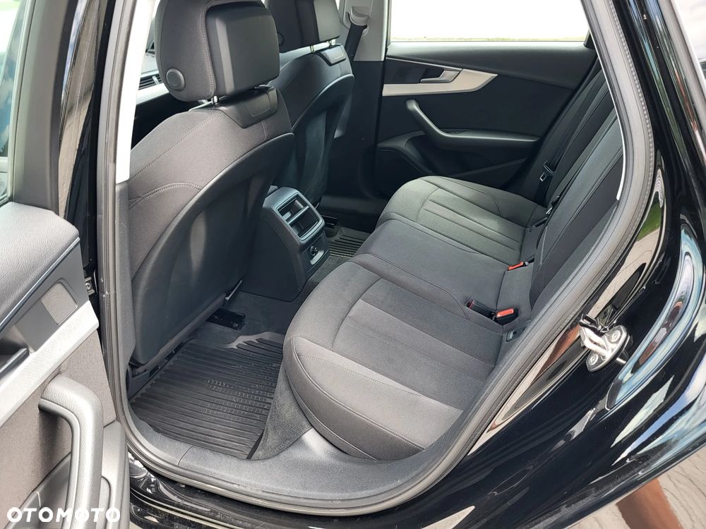 Audi A4 Avant 40 TDI quattro S tronic - 37