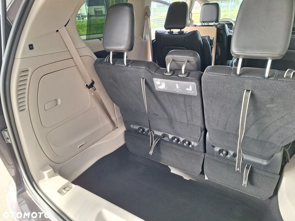 Chrysler Pacifica - 32