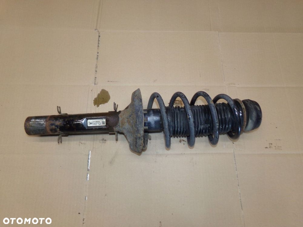 AMORTYZATOR PRZÓD SPRĘŻYNA LEON GOLF IV A3 1.4 B - 2