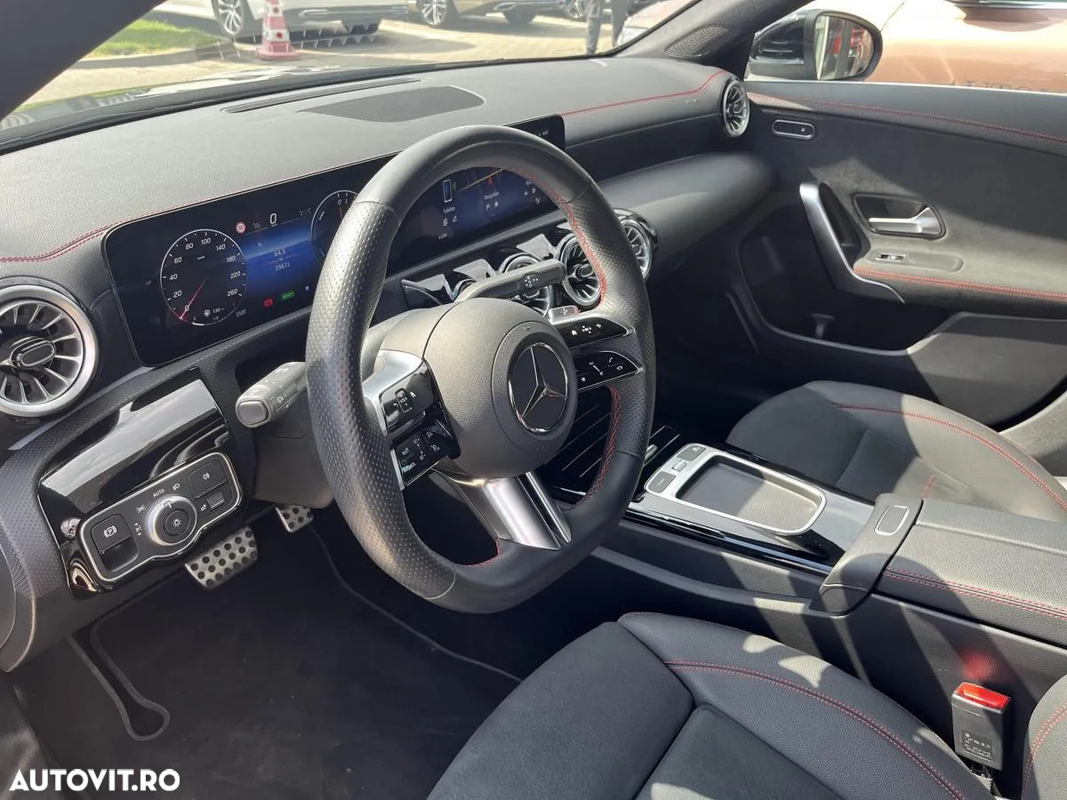 Mercedes-Benz CLA 250 e 8G-DCT AMG Line - 9