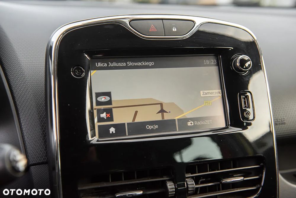 Renault Clio TCe 200 EDC Sport - 29