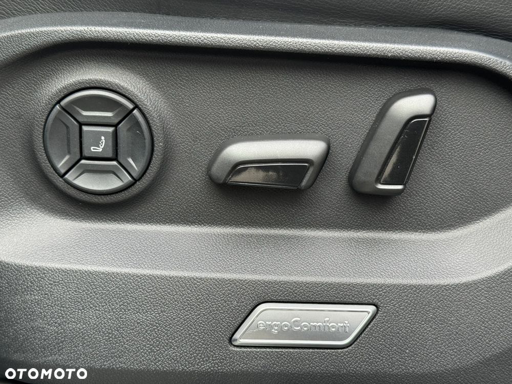 Volkswagen Touareg 4.0 V8 TDI SCR 4Motion Automatik R-Line - 21