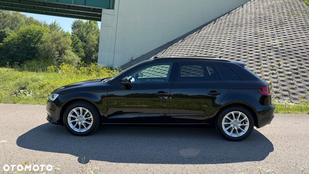 Audi A3 Sportback 1.4 TFSI Ambiente - 5