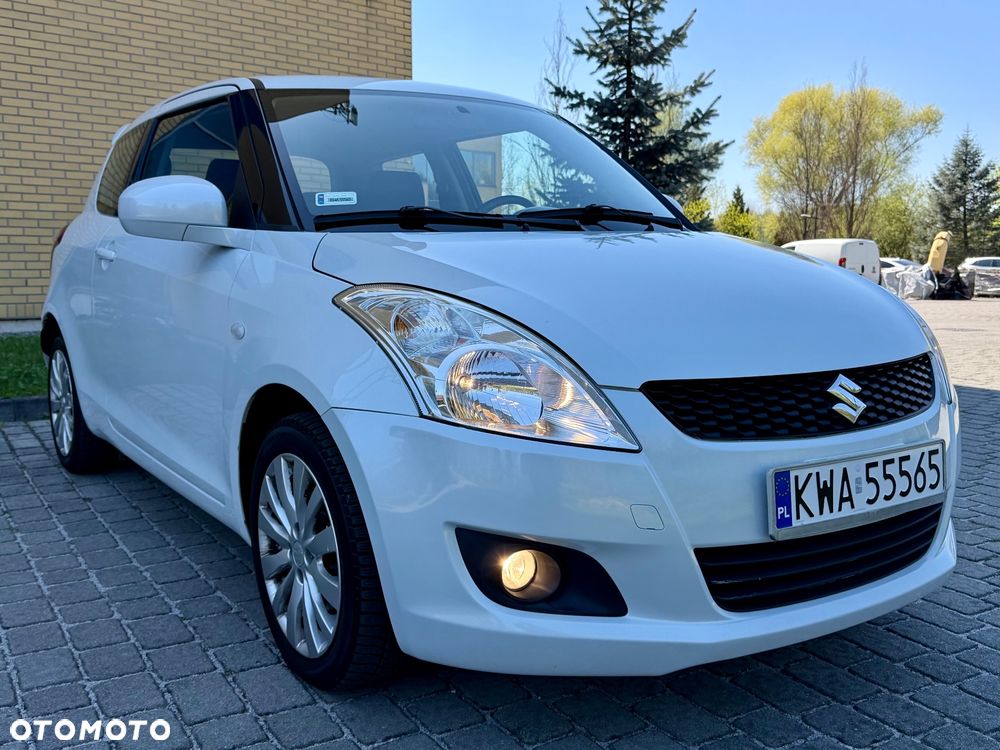 Suzuki Swift 1.2 Premium - 2